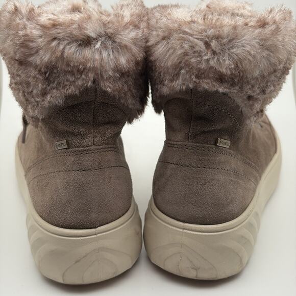 ARA Women’s Mikayla GORE-TEX Faux Fur Zip Bootie Size 6 Faux Fur - Picture 3 of 13